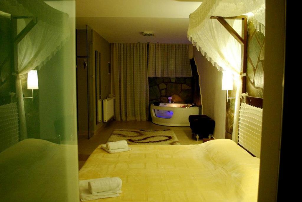 Hotel Konaki Arnaia Zewnętrze zdjęcie