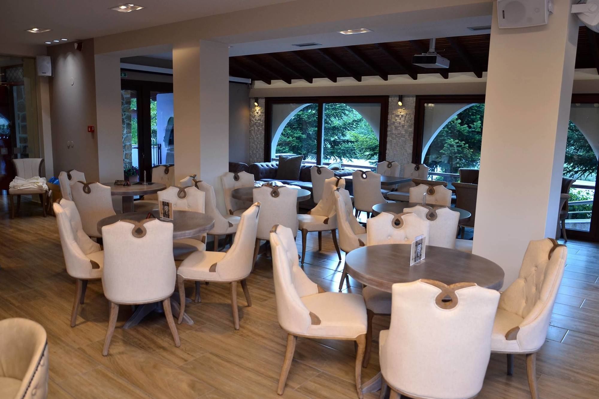 Hotel Konaki Arnaia Zewnętrze zdjęcie